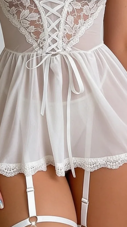 Nova chemise de nuit brodée à dos nu