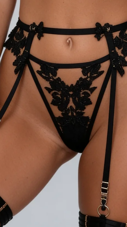 Stella ensemble 4 pièces en dentelle avec porte-jarretelles