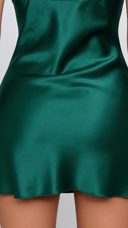Noa nuisette brodée à motifs floraux et dos nu